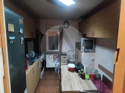 Ocazie!! Apartament 3 camere la parter cu centrala in zona Matei Basarab