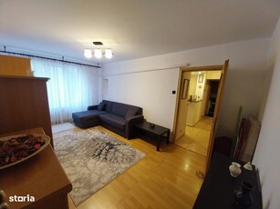 Apartament de 51 mp + 25 mp pod, cochet, zona Ioan Rus