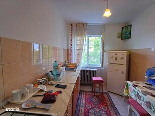 Apartament 3 camere - etajul 3 - Cantemir, Podu Ros