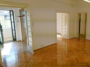 APARTAMENT 6 CAMERE