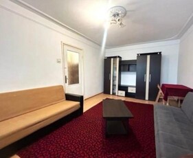 Apartament cu 2 camere decomandat, etajul 1/4, zona Alexandru cel Bun