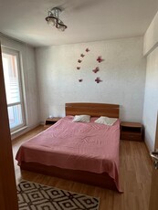 Apartament cu 2 camere, etajul 2/4, zona Independentei-Piata Unirii