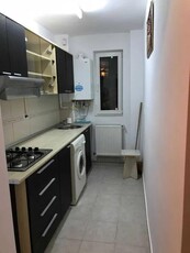 Apartament cu 2 camere, etajul 2/8, zona Hala Centrala