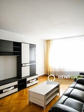 Apartament cu 3 camere de inchiriat pe Bulevardul Independentei