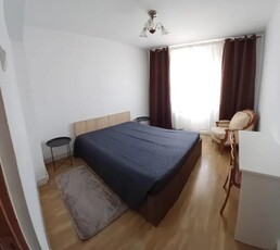 Apartament cu 3 camere, decomandat, etajul 6/10, zona Dacia-Bicaz