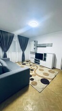 Apartament cu 3 camere, etajul 1/4, zona Dacia-Bicaz