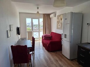 Apartament cu 3 camere - zona Podu Ros - Piata Nicolina