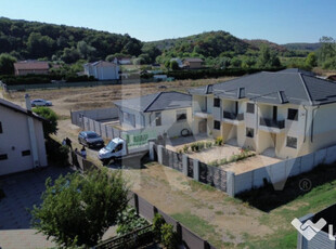 CASA noua, 3 camere, eficienta, zona deosebita