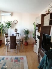 Vand apartament cu 2 camere