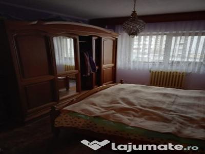 Apartament 3 camere Tineretului Etaj 3/7.