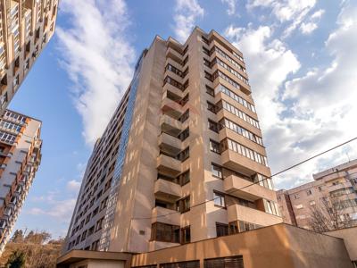 Apartament 3 camere vanzare in bloc de apartamente Cluj-Napoca, Central