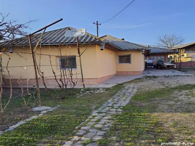 Vânzare casă și teren, central, Mihai Bravu- langa București