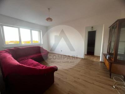 Apartament cu 3 camere la etajul 3 in cartier MV1 din CAREI