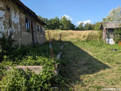 Teren cu casa veche batraneasca Gruilung Lazareni