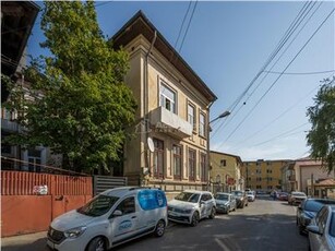 4 camere Marasesti Cantemir vila merita INVESTIT