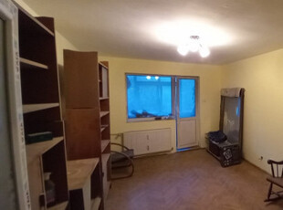 Apartament 2 camere decomandat, etaj 2 in Ploiesti, zona Nord