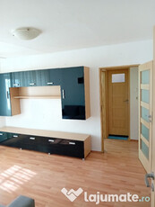 Apartament 2 camere, semidecomandat, liber, mobilat.-Sud