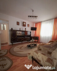 Apartament 3 camere Craiovita Noua etaj 3 din 4