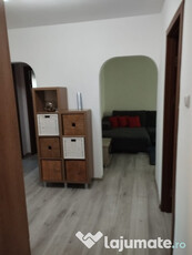 Apartament 3 camere de închiriat zona Energiei