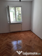 Apartament 3 camere Manastur, 67 mp + 5 mp balcon, etaj 2 din 4