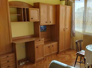 Apartament cu 2 camere in zona BALCESCU la 360 euro