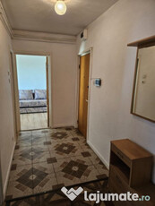 Apartament cu 3 camere decomandat