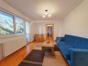 Apartament cu 3 camere, etaj intermediar, parcare, Gheorgheni