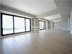 APARTAMENT TIP PENTHOUSE HERASTRAU VEDERE SPECTACULOASA PARC