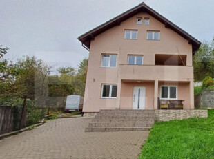 Casa de vanzare , 1500mp teren , zona Podul Jelnei