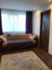 Inchiriez apartament 2 camere pentru 2 elevi din judet, pentru scoala la Braila