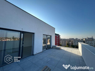 Penthouse 4 camere in bloc nou, Micalaca, loc de parcare inc