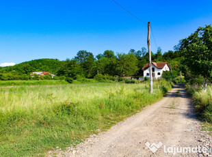 Teren intravilan 1080mp in Bogdanesti (7km de Onesti), Proprietar