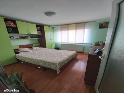 Apartament cu 3 camere Micro 39A