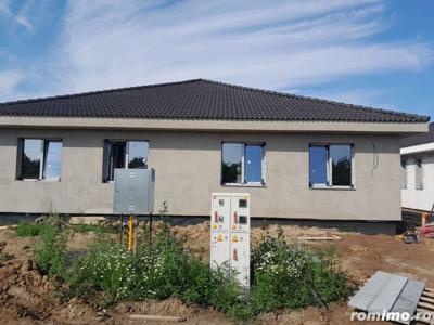 vanzare 1 2 duplex mosnita