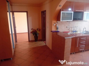 Apartament 2 Cam Calea Romanului 60mp etaj 4 pod bloc nou renovat