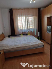 Apartament 3 camere decomandat, etajul 2 Judetean-Carpatilor