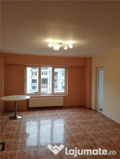 Apartament 3 camere Zona Nerva Traian