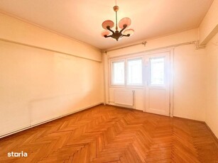 Apartament 4 camere B-dul Dacia