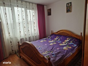 Apartament 4 Camere , Tractoru