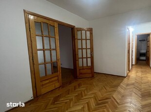 Apartament cu 3 camere confort 1 sporit