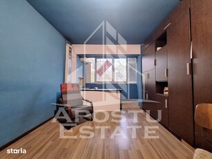 Apartament cu 3 camere, decomandat, 62 mp, Aurel Vlaicu