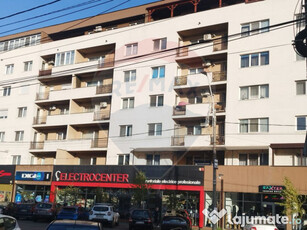 Apartament cu două camere, de închiriat