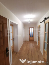 Apartament de 4 camere semidecomandat, etaj intermediar, zon