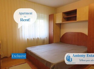 Apartament de inchiriat, 3 camere, Decomandat, Nufarul Oradea