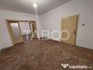 Apartament de vanzare 3 camere decomandate 78 mpu pivnita Tr