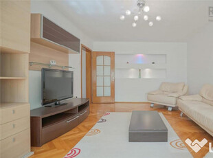 Apartament decomandat 3 camere zona Onix