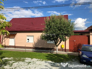 Casa saseasca - iesire din Bistrita - 4 camere - 15 ari tere