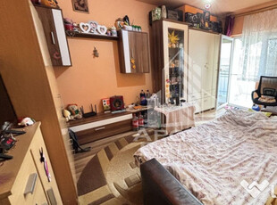 Apartament cu o camera, centrala proprie, bloc reabilitat...