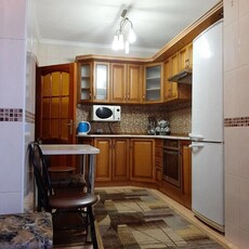 Inchiriez Apartament 2 camere in zona Drumul Sarii