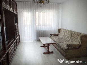 Închiriez apartament 3 camere ultracentral